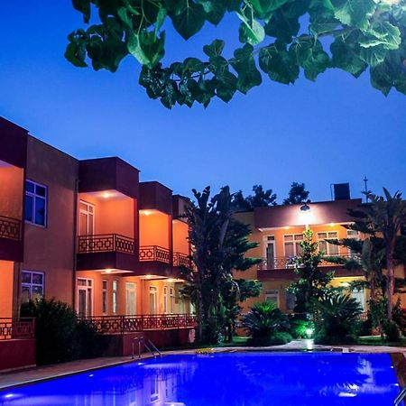 Camyuva Motel Kemer Ngoại thất bức ảnh